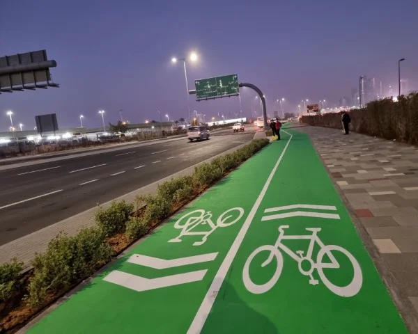 'Attab St cycle track